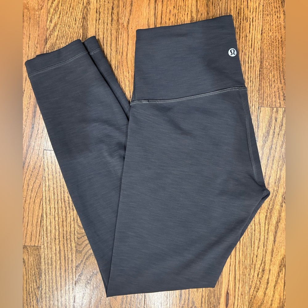 Lululemon Wunder Train 23 inch leggings